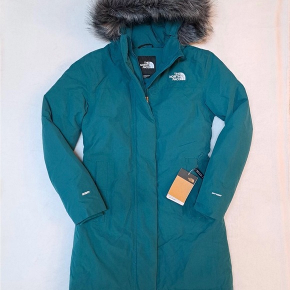 NWT! The North Face Women's Arctic Parka with Fur Hood, size Small - Picture 1 of 9
